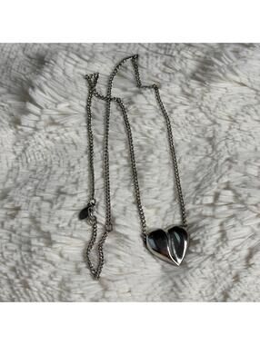 Vintage Avon Necklace Silver Tone w/ Heart Pendant